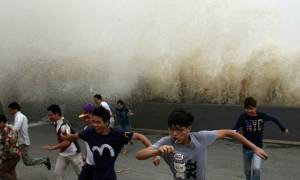 Παλιρροιακός… τρόμος στην Κίνα: Τους «κατάπιε» πελώριο κύμα! (video)