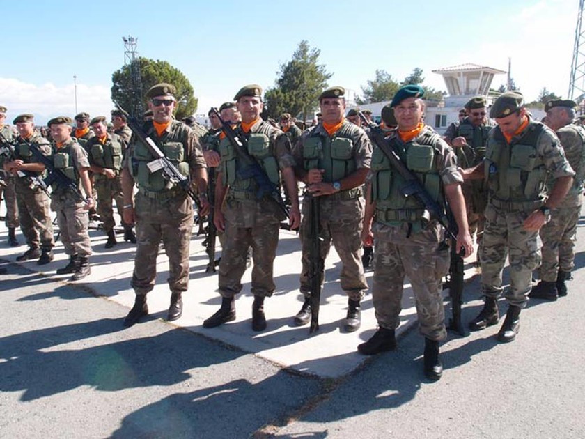 Στρατιωτική παρέλαση αύριο (1/10) στην Κύπρο παρουσία ΥΕΘΑ Πάνου Καμμένου (pics)