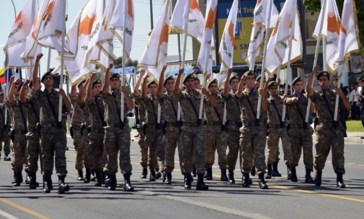 Η Κύπρος τιμά την 55η Ανεξαρτησιά της με στρατιωτική παρέλαση