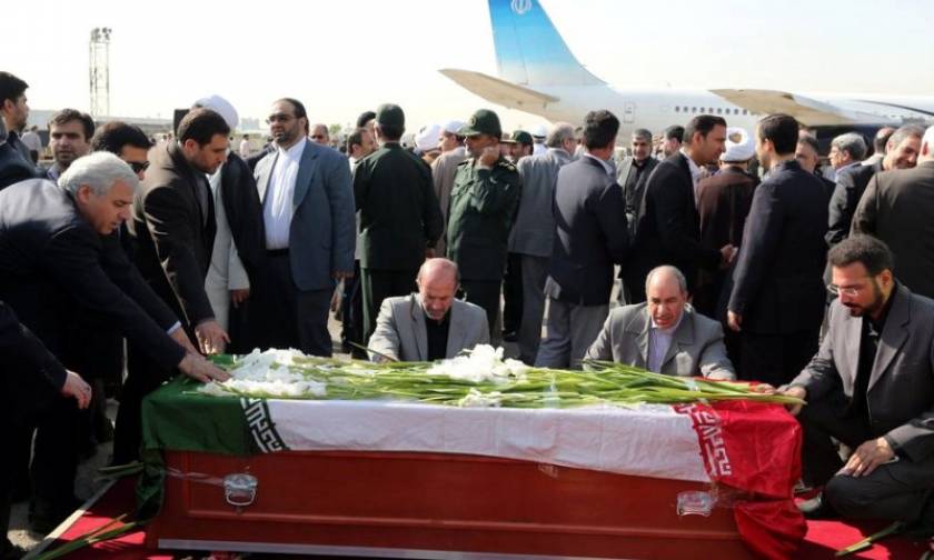 Στην Τεχεράνη οι πρώτες σοροί των Ιρανών που σκοτώθηκαν στο αιματοβαμμένο προσκύνημα της Μέκκα