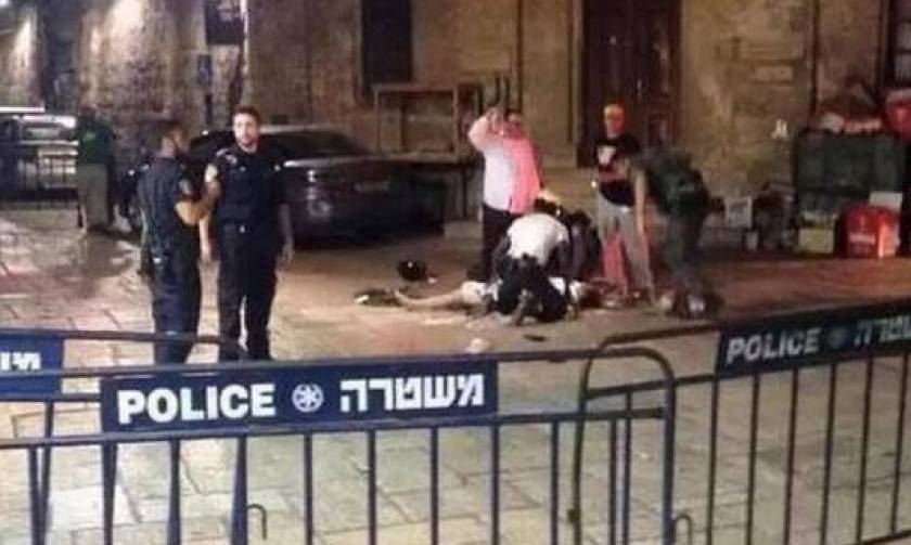 Jerusalem attack: Israelis killed in Old City 'by Palestinian'