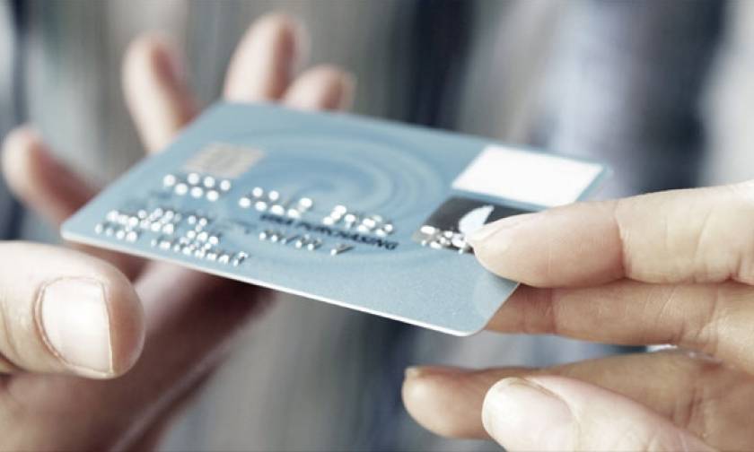 Αύξηση των πληρωμών με πιστωτικές κάρτες