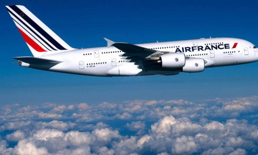 Επιπλέον 5.000 απολύσεις φέρεται να σχεδιάζει η Air France
