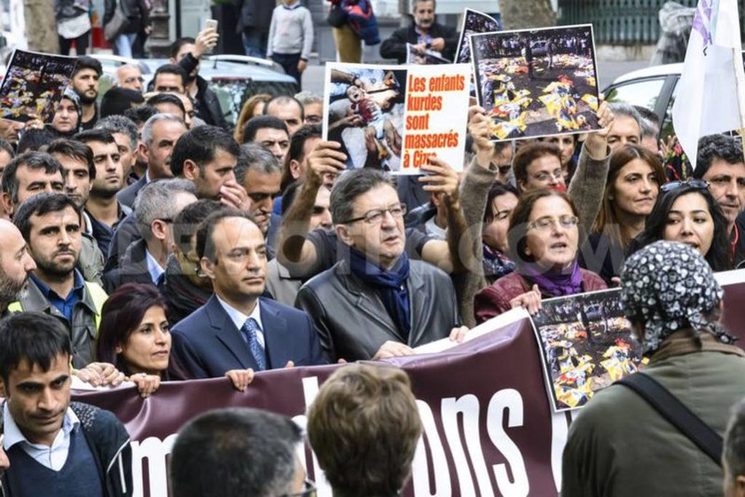 Εκατοντάδες διαδηλωτές σε Παρίσι και Ζυρίχη μετά την βομβιστική επίθεση στην Άγκυρα (photos)