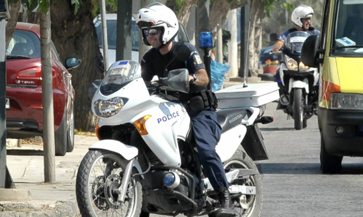 Τροχαίο με τραυματία αστυνομικό στην εθνική οδό Πατρών - Κορίνθου