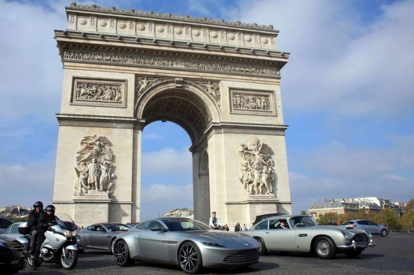 Κλασσικά Αυτοκίνητα: Τα James Bond Cars στο Παρίσι