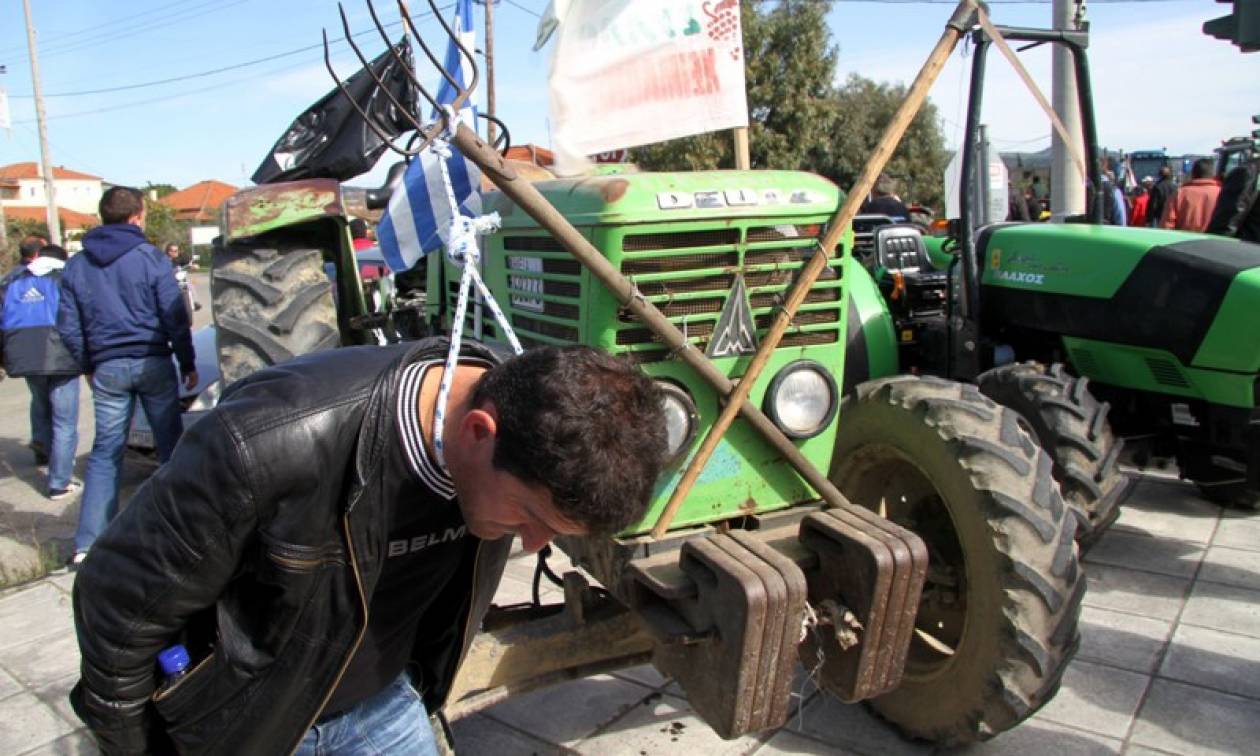 Βγάζουν τα τρακτέρ στους δρόμους οι αγρότες της Ηλείας