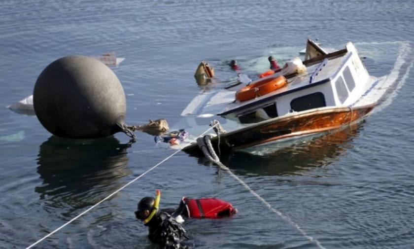 Δουλεμπορικό συγκρούστηκε με πλοίο του λιμενικού - Επτά νεκροί