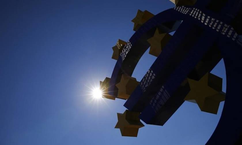 Η ΕΚΤ θέλει να χαλαρώσει τους όρους για την εκταμίευση κεφαλαίων στην Ελλάδα