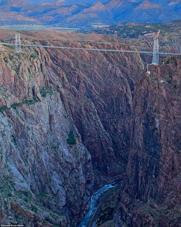 Aυτές είναι οι πιο τρομακτικές γέφυρες στον κόσμο (photos)