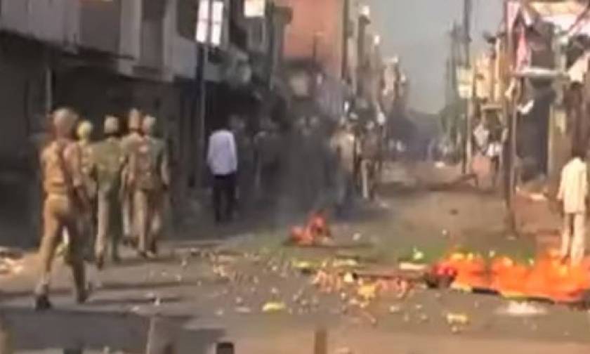 Ινδία: Σφοδρές συγκρούσεις με αφορμή τη δολοφονία μουσουλμάνου από ινδουιστές (vid)