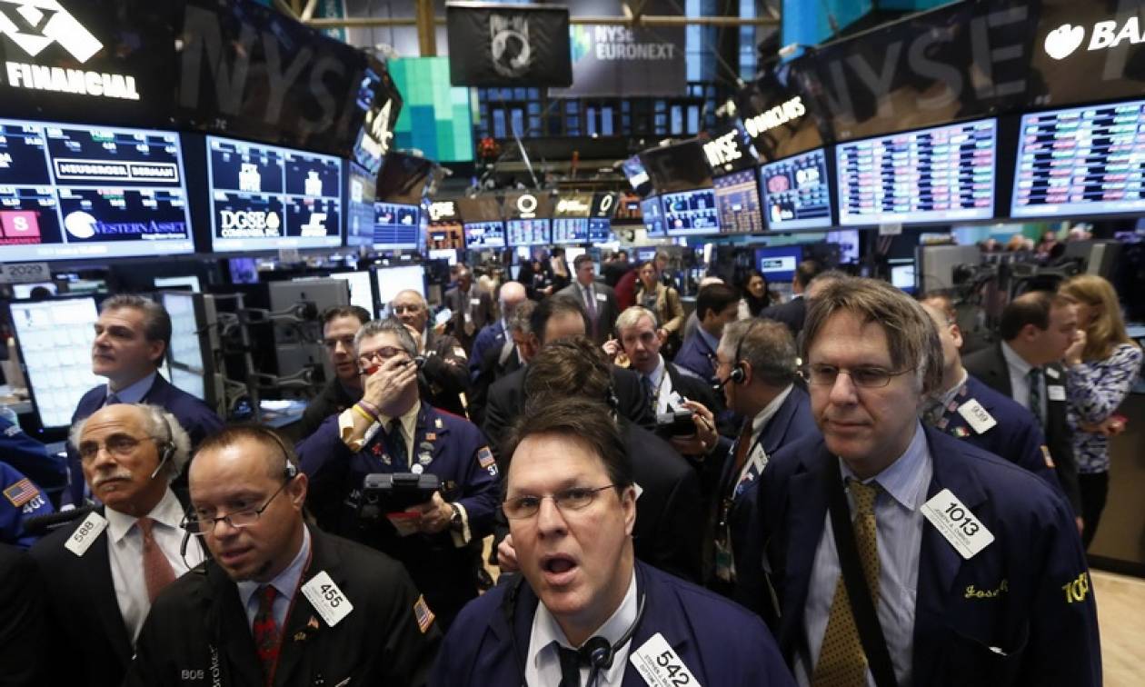 Μικρές απώλειες κατέγραψε η Wall Street