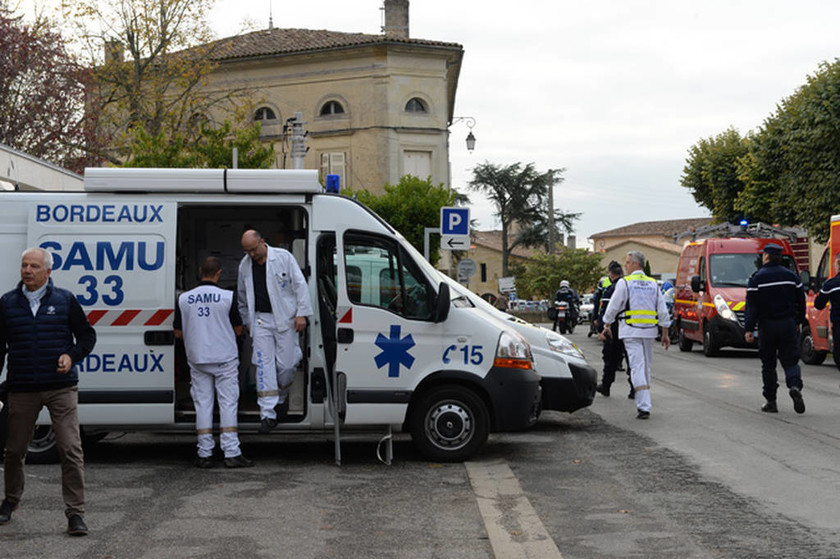 Πολύνεκρο τροχαίο στη Γαλλία – Σύγκρουση λεωφορείου με φορτηγό 
