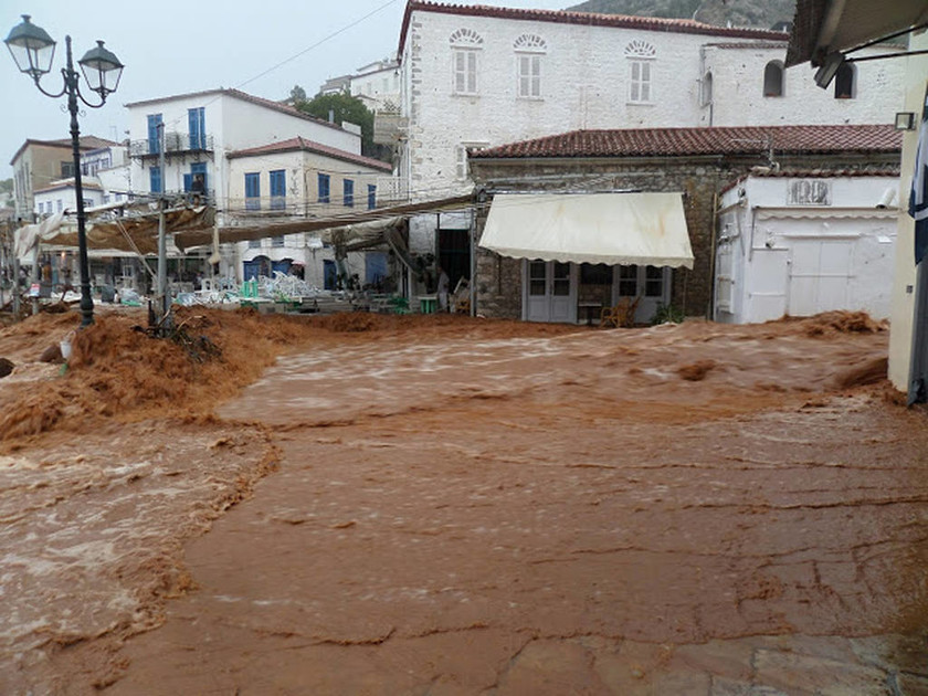 Κακοκαιρία: Βιβλική καταστροφή στην Ύδρα (photos&video)