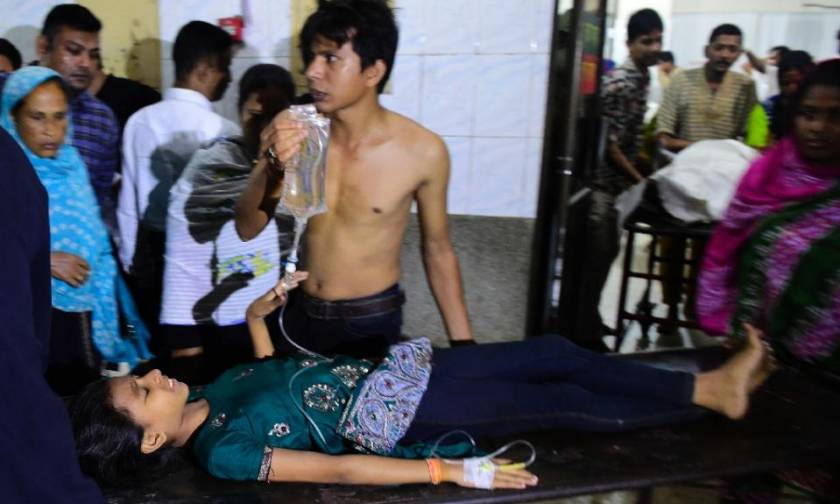 Μπαγκλαντές: Βομβιστικές επιθέσεις την ώρα της προσευχής