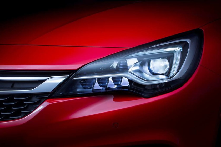 Opel: Διάκριση SAFETYBEST 2015 για το IntelliLux LED Matrix Light