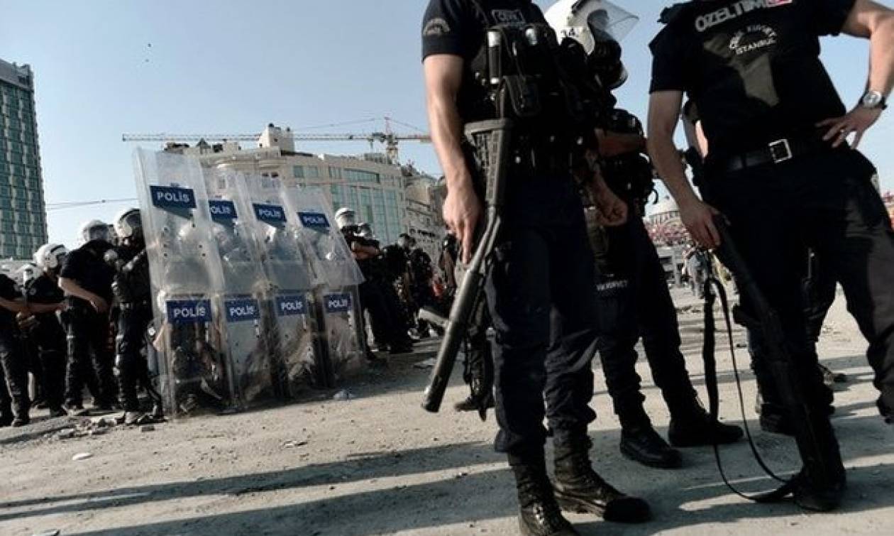 Τουρκία: Έφοδος της αστυνομίας σε δύο τηλεοπτικά κανάλια σε... live μετάδοση