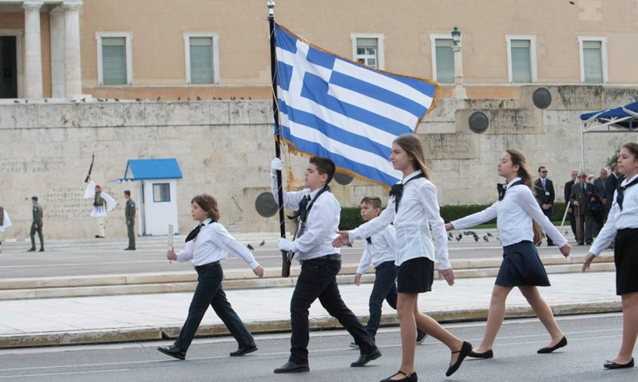 28η Οκτωβρίου: Η μαθητική παρέλαση της Αθήνας μέσα από εικόνες