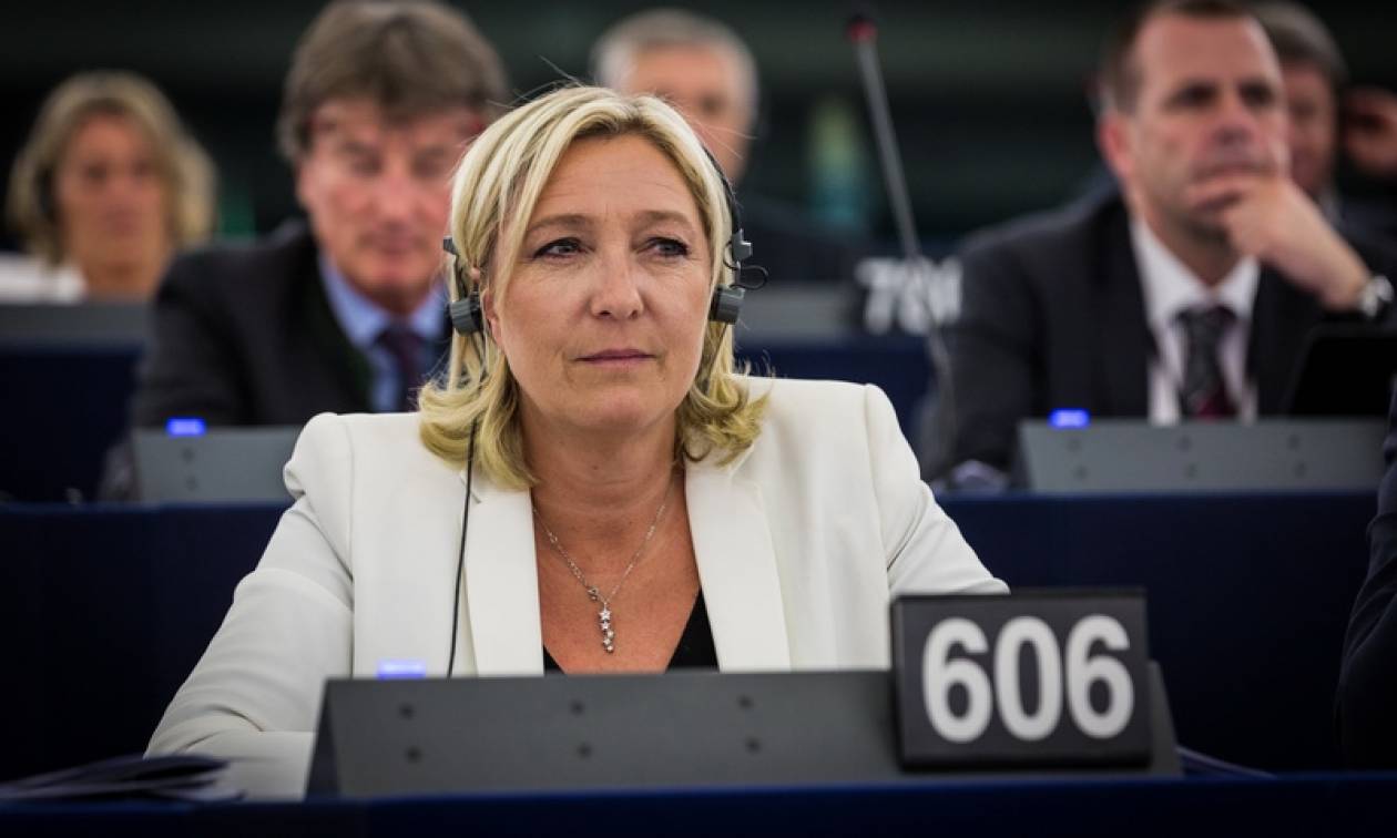 Νοθεία σε ψηφοφορία στο Ευρωκοινοβούλιο; Η Μαρίν Λεπέν «ψήφισε» ενώ απουσίαζε