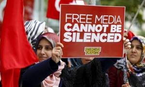 Τουρκία: Δύο εφημερίδες που αντιπολιτεύονται τον Ερντογάν δεν μπόρεσαν να κυκλοφορήσουν