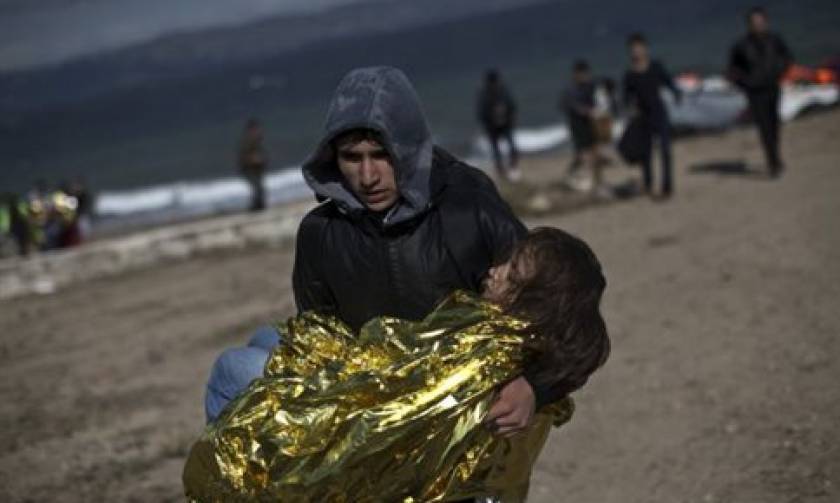Σώοι εντοπίστηκαν οι δύο πρόσφυγες μετά την ανατροπή σκάφους στη Λέσβο