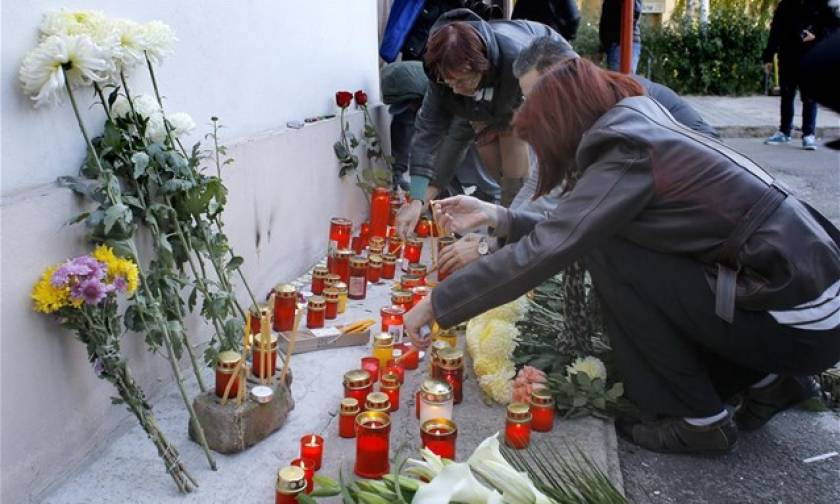 Ρουμανία: Τριήμερο πένθος στη μνήμη των 27 νέων που σκοτώθηκαν σε κέντρο διασκέδασης