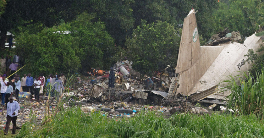 Συντριβή αεροσκάφους Νότιο Σουδάν: Πληροφορίες κάνουν λόγο για 40 νεκρούς (pics&vid)
