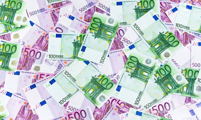 Αυστρία: 85χρονη έκανε κομματάκια ένα εκατ. ευρώ για να μην τo... αφήσει στους κληρονόμους της!
