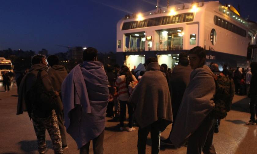 Πειραιάς: Περισσότεροι από 4.000 πρόσφυγες έφτασαν το πρωί στο λιμάνι
