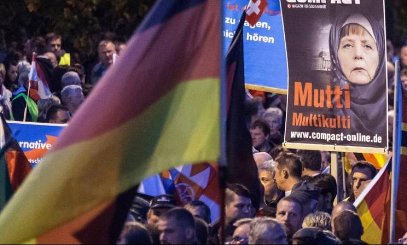 Μεγάλη ξενοφοβική διαδήλωση του AfD στο κέντρο του Βερολίνου