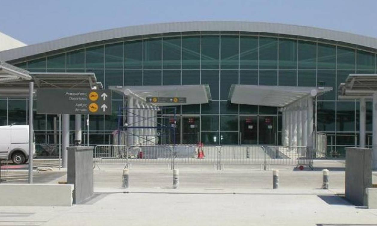 ΑΚΕΛ: Ανάκληση απόφασης μετονομασίας του αεροδρομίου Λάρνακας σε «Γλ. Κληρίδης»