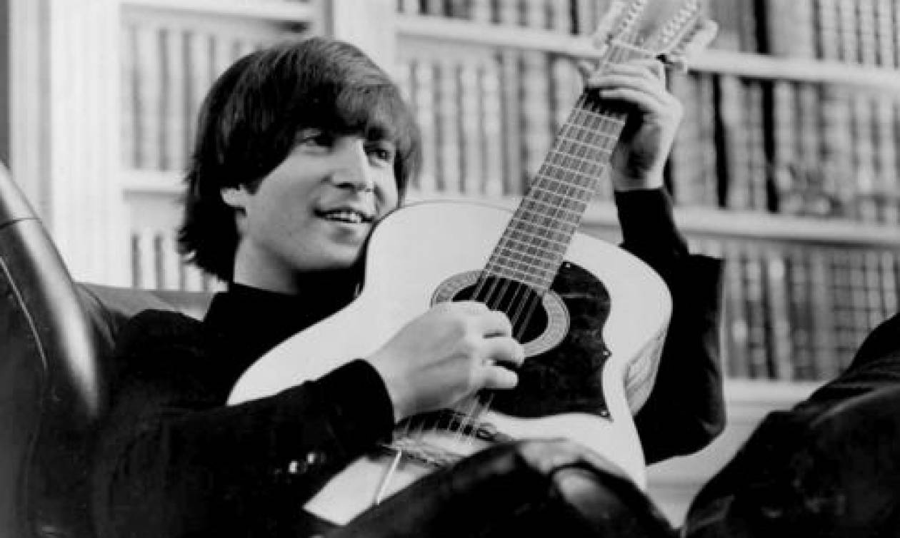 Kιθάρα του John Lennon πουλήθηκε 2,4 εκατομμύρια δολάρια