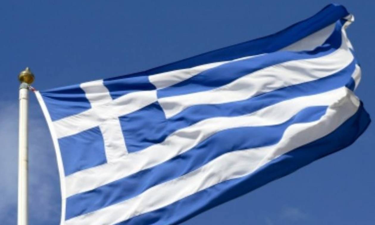 Αλβανία: Έκαψαν ελληνική σημαία σε γραφείο μειονοτικής οργάνωσης