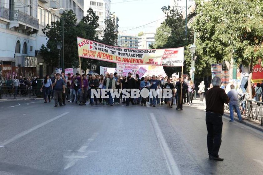 Επεισόδια στο κέντρο της Αθήνας κατά τη διάρκεια των απεργιακών συγκεντρώσεων (photos-video)