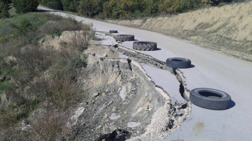 Φθιώτιδα: Αυτός είναι ο πιο επικίνδυνος δρόμος της χώρας (photo)