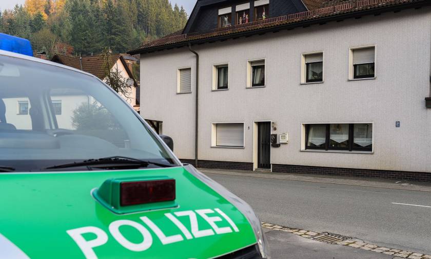 Σοκ στη Γερμανία: Γιατρός εντόπισε σε σπίτι 7 μωρά νεκρά και σε προχωρημένη αποσύνθεση