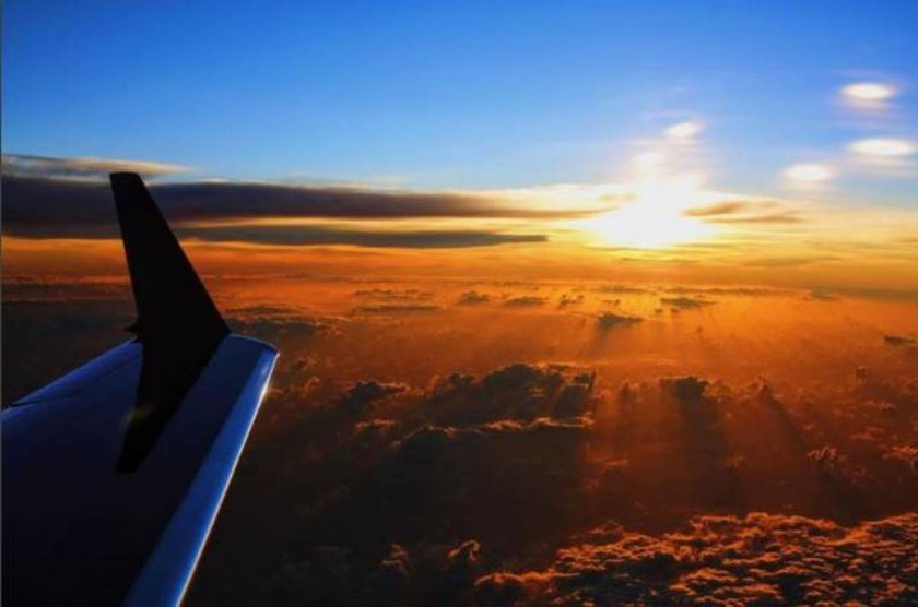 Φωτογραφία του L. Hamilton στο Instagram από το αεροπλάνο στο ταξίδι για Βραζιλία