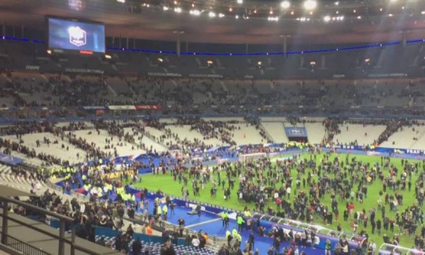 Παρίσι: Η συγκλονιστική στιγμή της έκρηξης μέσα από το Stade de France (video+photo)