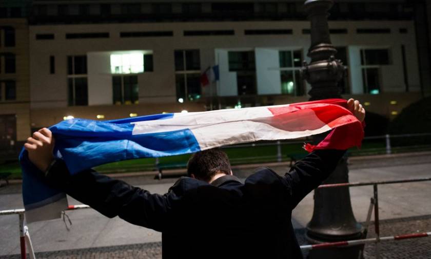 Τρομοκρατικό χτύπημα στο Παρίσι: Δραματικός ο μέχρι στιγμής απολογισμός