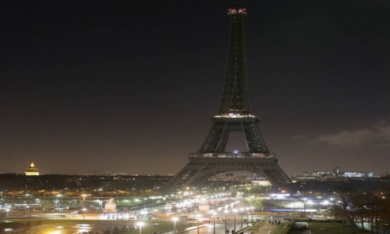 Επίθεση Παρίσι: Κλειστός μέχρι νεωτέρας ο Πύργος του Άιφελ
