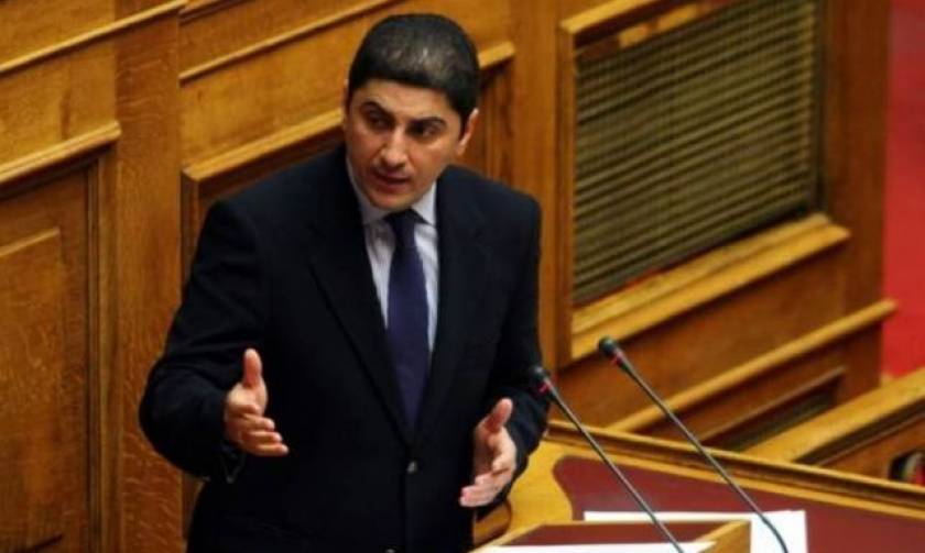 Αυγενάκης: Κατήγγειλε ότι κυβερνητικά στελέχη έχουν στήσει γραφείο εξυπηρετήσεων με το … αζημίωτο