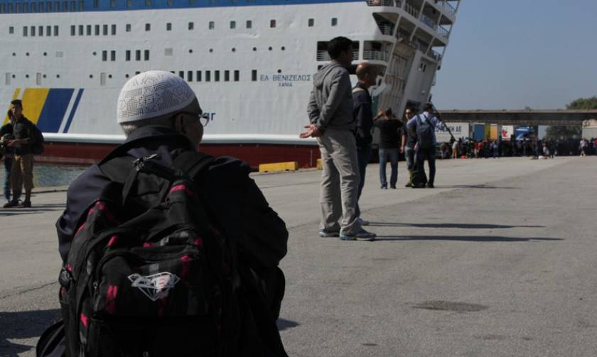 Πειραιάς: Περισσότεροι από 3.200 πρόσφυγες έφτασαν σήμερα στο λιμάνι