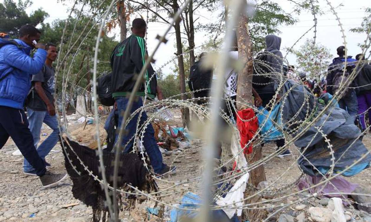 Τεταμένο το κλίμα στην Ειδομένη - Επιλεκτικά δέχονται πλέον πρόσφυγες τα Σκόπια