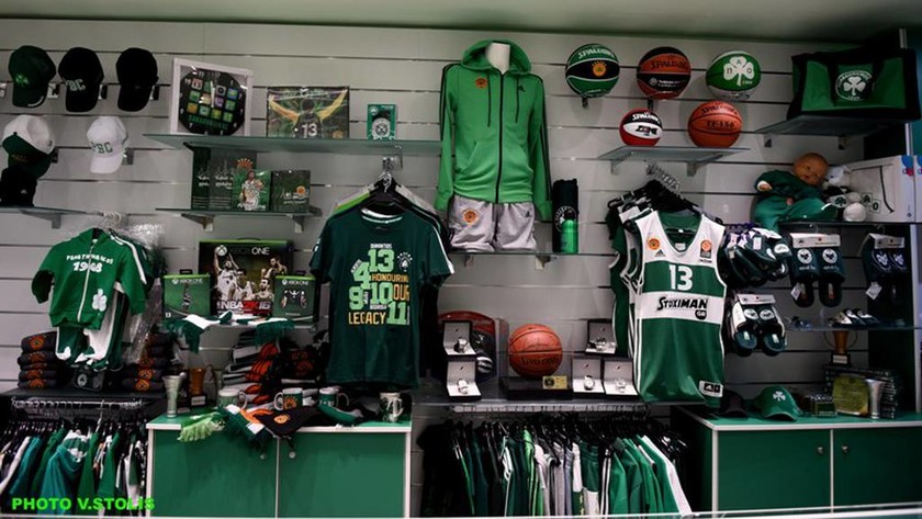 «Πράσινη» λάμψη στα εγκαίνια του PAO Shop (photos) 