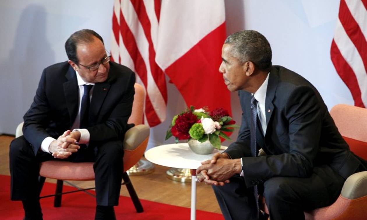 Τηλεφωνική επικοινωνία Ολάντ – Ομπάμα για τις επιθέσεις στο Παρίσι