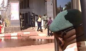Έληξε η ομηρία σε ξενοδοχείο στο Μαλί (photos&video)
