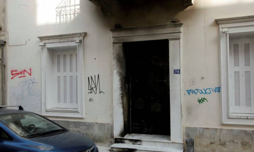 Αλέκος Φλαμπουράρης: Τρομοκρατική η επίθεση στο σπίτι μου