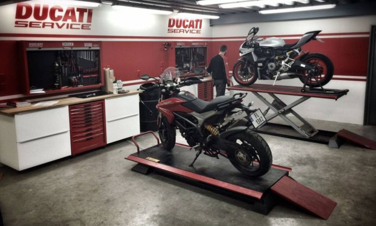 Ducati: Desmo Mobility - Powered by Audi