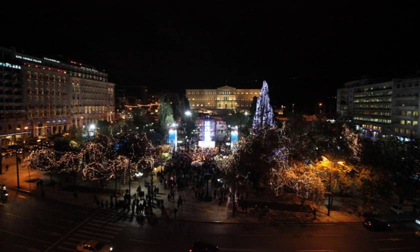 Βάζει τα γιορτινά της η Αθήνα - Φωταγωγείται την Τρίτη (24/11) εν όψει Χριστουγέννων
