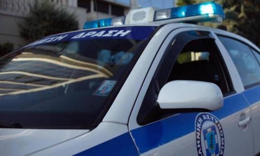 Καρδίτσα: Διακινητής έκρυβε κοκαΐνη στον κινητήρα του αυτοκινήτου (photo)